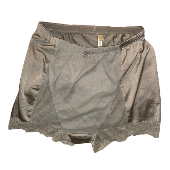 Rhonda Shear platinum gray mesh front lace trim shapewear shorts girdle tap 2X - Picture 1 of 4